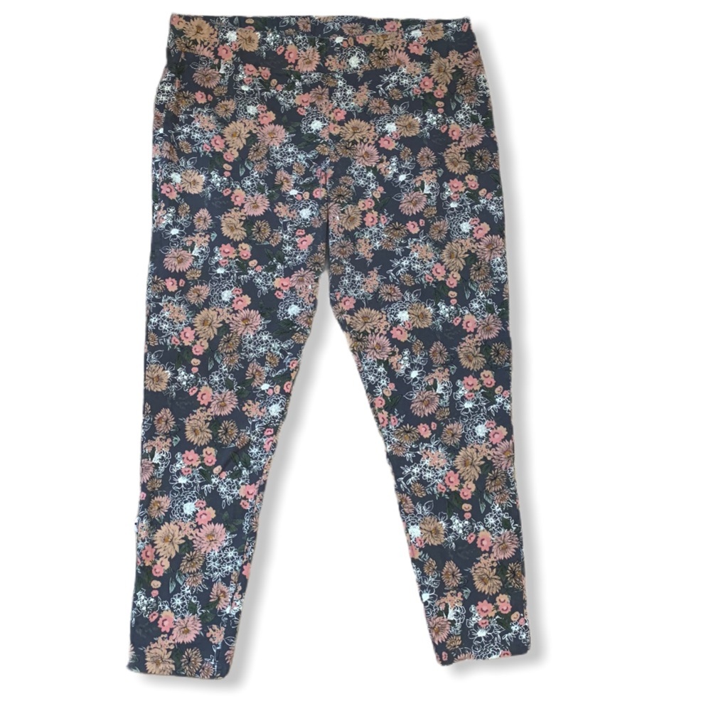 Torrid | floral cut off leggings